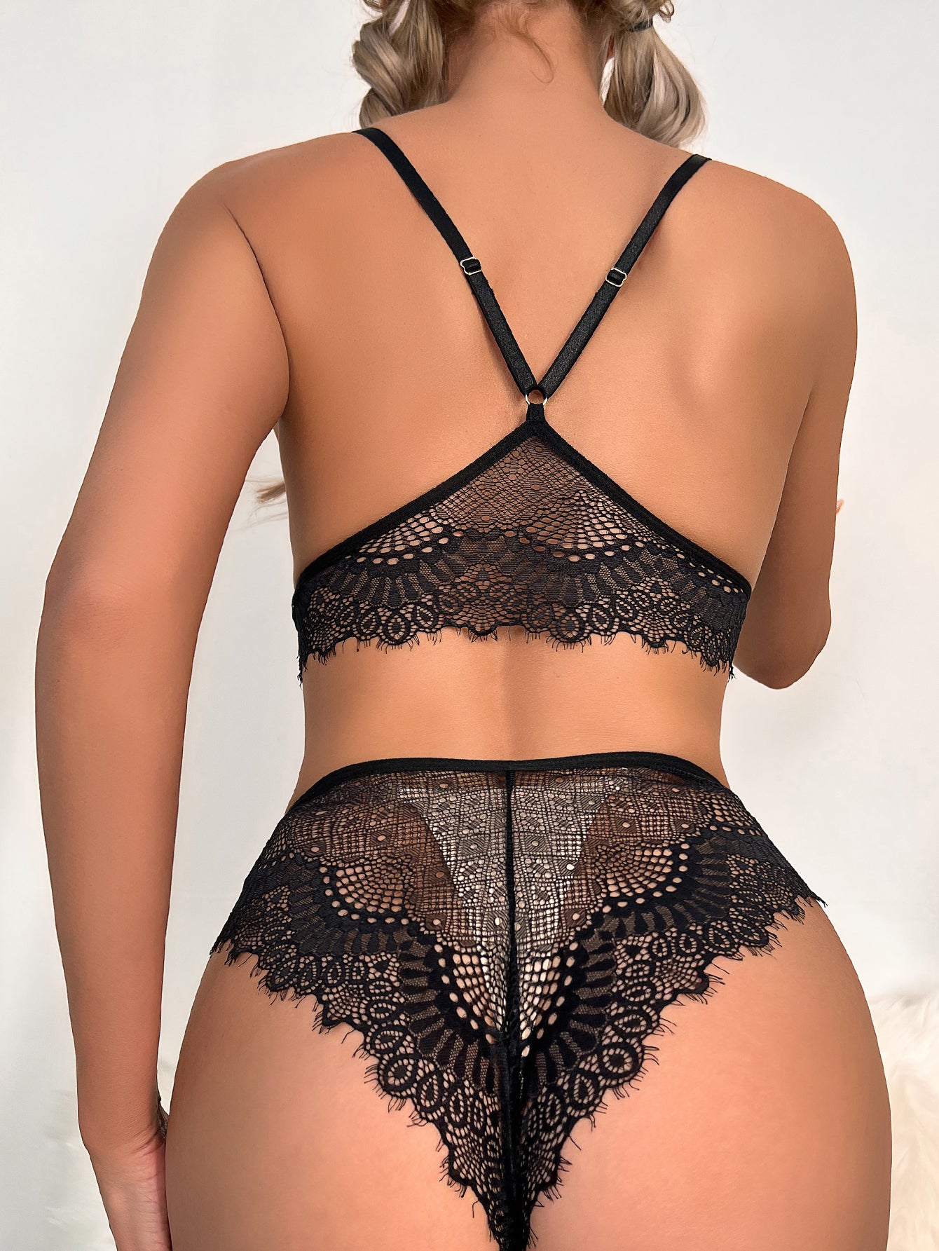 Conjunto Tamara — gasa y encaje negro